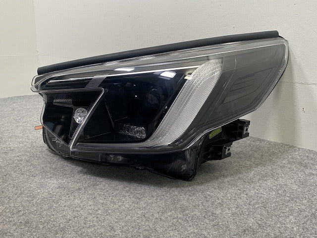 フォレスター SK5/SKE 純正 後期 左 ヘッドライト/ランプ LED 刻印KF KOITO 100-60465 スバル(143488)
