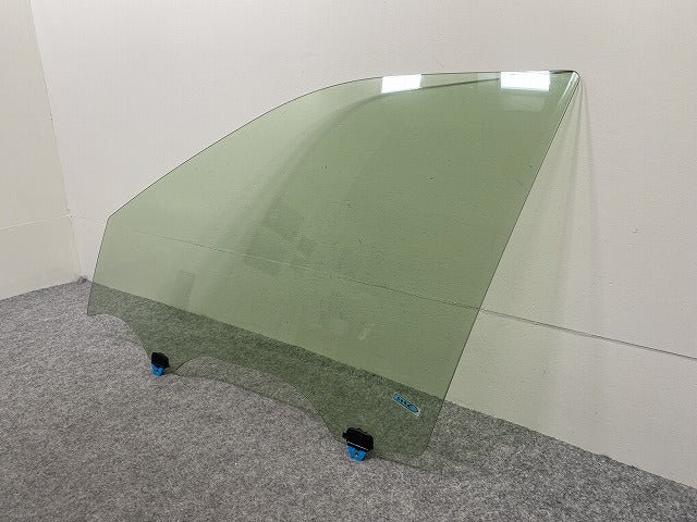 キックス/KICKS P15 純正 左 フロント ガラス 43R-00034 日産(143494)