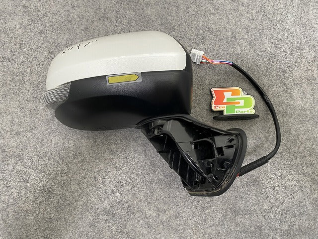 ルーミー/タンク/トール/ジャスティ M900A/M910A/M900S/M910S/M900F/純正 右 ドアミラー 9線 ウインカー付 104/21107 87910-B1621(143512)