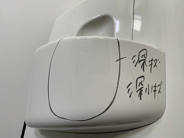エルフ 7代目/2023年- 純正 左 フロント コーナーパネル/コーナーカバー ホワイト ソリッド いすゞ(143521)