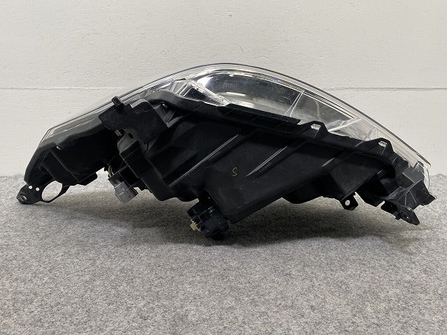 デイズ ルークス ハイウェイスター/eKスペース カスタム/B21A/B11A 純正 後期 右 ヘッドライト/ランプ LED レベライザー 100-6712J(143547)