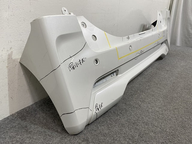 ルークス ハイウェイスター B44A/B45A/B47A/B48A 純正 リア バンパー ソナー付 85022 7NA-0 ホワイトパール QBB 日産(143564)