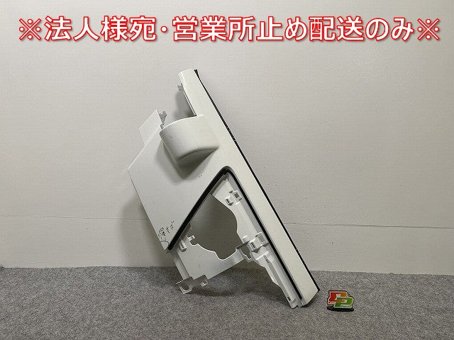 フォワード 5代目/2007- 純正 左前 フロント コーナーパネル/コーナーカバー ホワイト ソリッド いすゞ(143577)