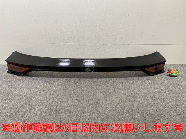 クラウン スポーツ AZSH36W テールランプ/ライト/レンズ LED KOITO 30-487 81580-30680 ブラック ソリッド トヨタ(143641)