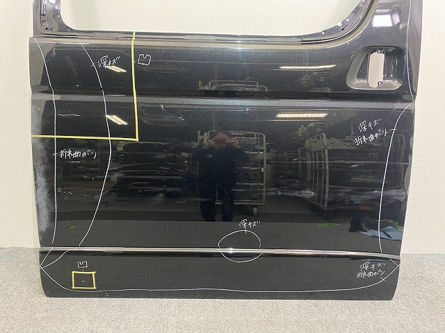 ハイエース/レジアスエース 200系/1型/2型/3型/4型/5型/6型/7型/ワイド 純正 右 スライドドア ブラックマイカ 209 トヨタ(143716)