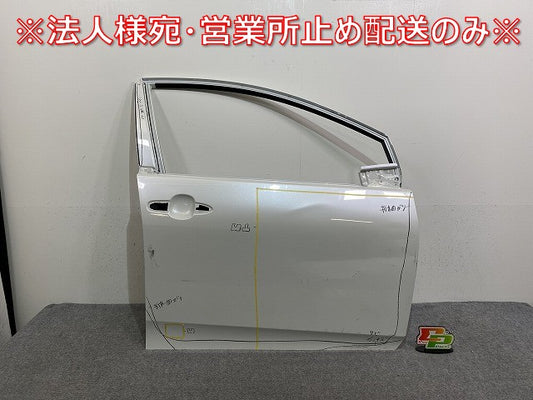 プリウス 50系/ZVW50/ZVW51/ZVW55/プリウス PHV ZVW52 純正 右 フロント ドア ホワイトパールクリスタルシャイン 070 トヨタ(143743)