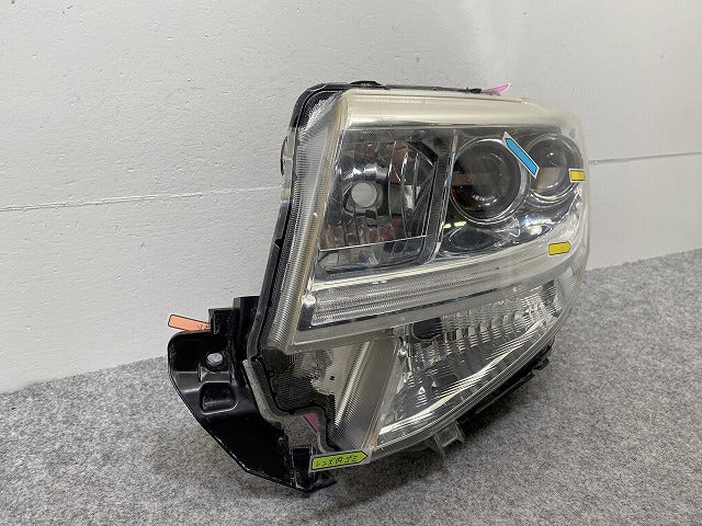 タント カスタム/トップエディション LA600S/LA610S 純正 左 ヘッドライト/ランプ LED レベライザー KOITO 100-51392 ダイハツ(143774)