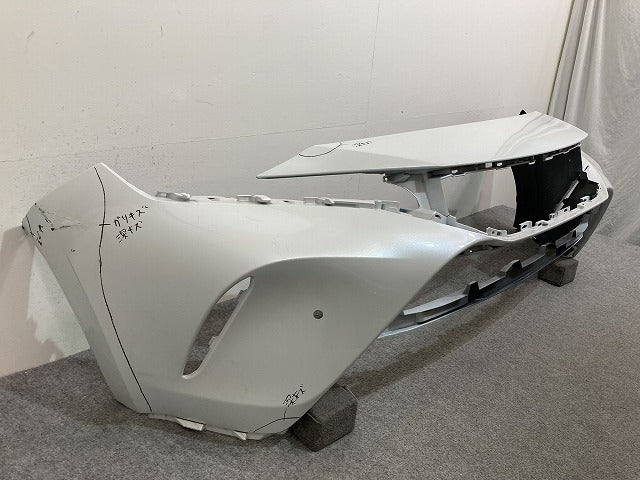 ハリアー 80系/MXUA80/MXUA85 ハイブリッド/AXUH80/AXUH85 PHEV/AXUP85 純正 フロント バンパー 52119-488301 プラチナホワイト  (143794)