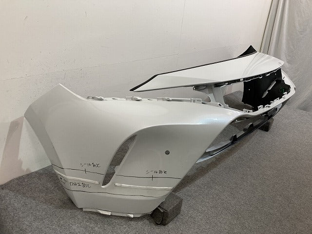 ハリアー 80系/MXUA80/MXUA85 ハイブリッド/AXUH80/AXUH85 PHEV/AXUP85 純正 フロント バンパー 52119-488301 プラチナホワイト(143798)