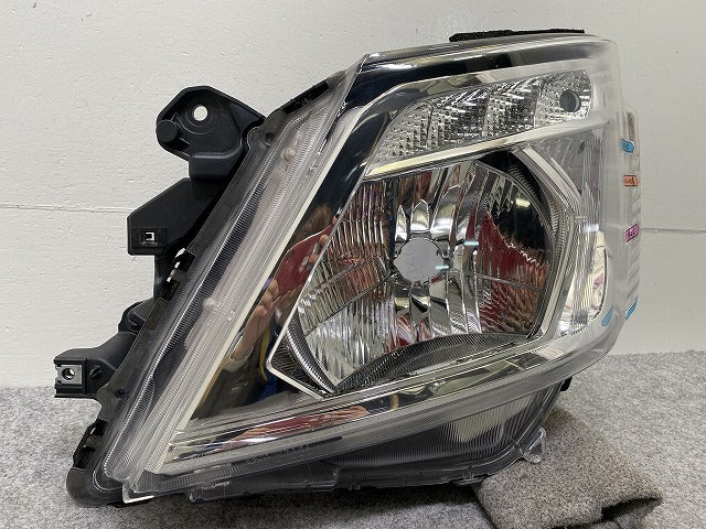 キャラバン NV350 標準/ワイド/ライダー/GX E26 純正 後期 左 ヘッドライト/ランプ ハロゲンLED 刻印A ICHIKOH 1946 26075-5YE5B(143802)