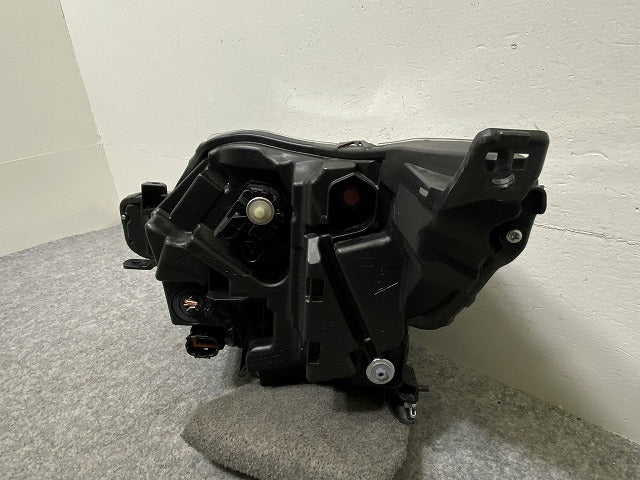 ルークス ハイウェイスター B44A/B45A/B47A/B48A B34A/B35A/B37A/B38A 純正 右 ヘッドライト LED レベライザー 刻印7  100-2377Y (143812)