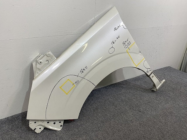 セレナ/ハイウェイスター C27/GFC27/GFNC27 e-POWER/HFC27 純正 左 フロント フェンダー ブリリアントホワイトパール QAB 日産(143871)