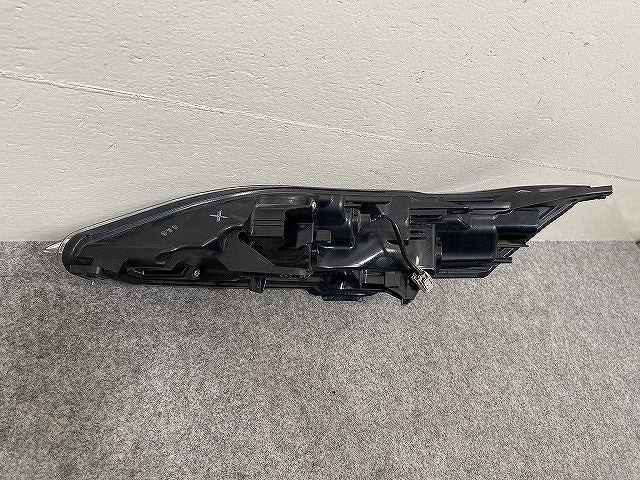 セレナ ハイウェイスター/S/X/G/XV/C27/GFC27/GFNC27/GC27/GNC27/HC27/HFC27 純正 前期 右 ウィンカー LED 212-23719 26124-5TA5B (143904)
