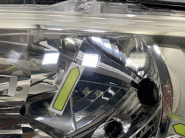 デイズ B21W 純正 左 ヘッドライト/ランプ レベライザーハロゲン STANLEY W1047 26060-6A03E 日産(143905)