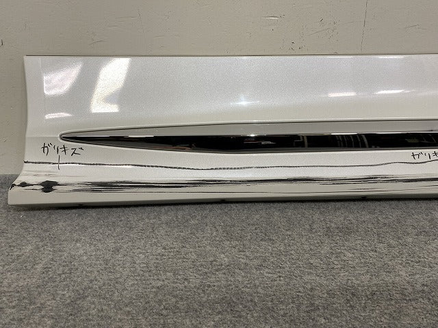 アルファード/ヴェルファイア 30系/AGH30W/AGH35W/GGH30W/35W/AYH30W 純正 右 スライドドア サイドパネル/モデリスタ 76915-580AR3(143927)