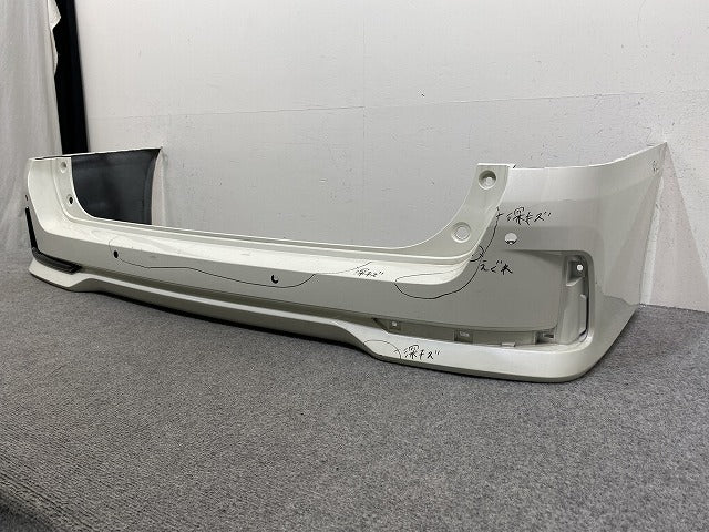 セレナ/ハイウェイスター C27/GFC27/GFNC27 e-POWER/HFC27 純正 後期 リア バンパー 85022 5TT6H ブリリアントホワイトパール QAB(143945)