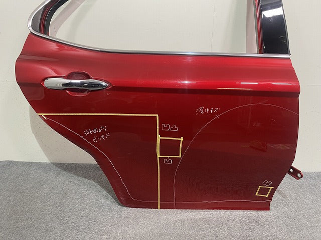 カムリ 70系/AXVH70/AXVH75 純正 右 リア ドア エモーショナルレッドIII	 3U9 トヨタ(143957)