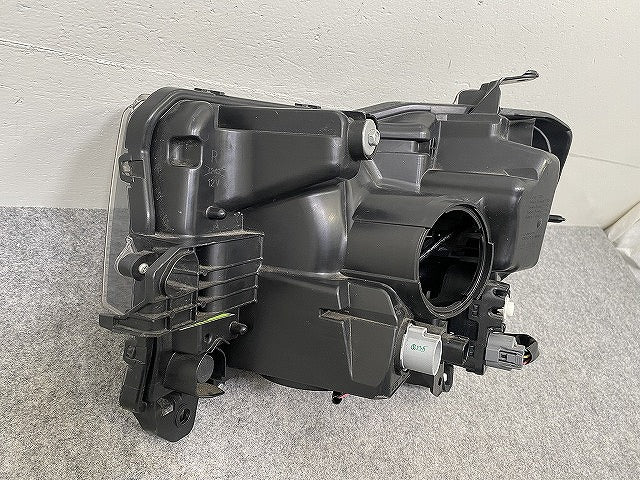 ジャンク!ウェイク/ピクシスメガ LA700S/LA700S LA700A/LA710A 純正 右 ヘッドライト/LED レベライザー 刻印A1 STANLEY W2664(143961)