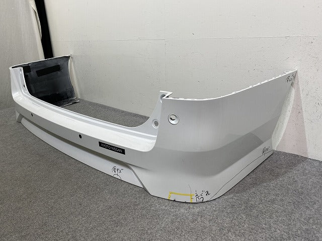 セレナ/ハイウェイスター C28/FC28/FNC28 e-POWER/オーテック/ルキシオン/GFC28 純正 リア バンパー 85022 7DF0H プリズムホワイト(144038)