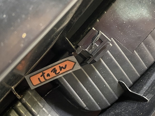 セレナ ハイウェイスター/S/G/RS/RX C25/NC25/CC25/CNC25 純正 左 テールランプ/ライト/レンズ ハロゲン ICHIKOH D008 日産(144047)