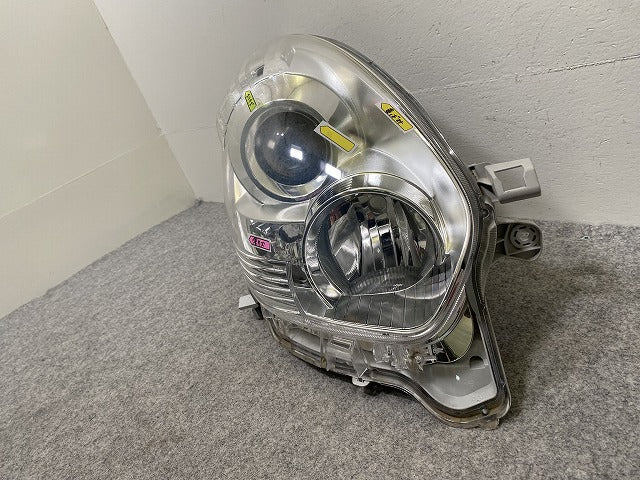 パッソ/ブーン KGC30/KGC35/NGC30/M600S/M610S 純正 後期 右 ヘッドライト ハロゲン レベライザー 刻印NF 100-51399 81130-B190(144049)