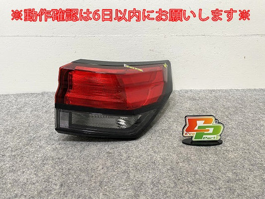 ジャンク!ノート/NOTE E13/SNE13 純正 右 テールランプ/ライト/レンズ ハロゲン ICHIKOH D268 26554-6XK2A 日産(144066)