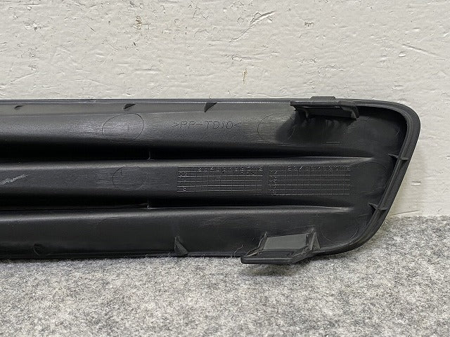ステップワゴン RK1/RK2 純正 左 フロント フォグカバー/フォグランプカバー 71108-SZW-00 素地 ホンダ(144098)