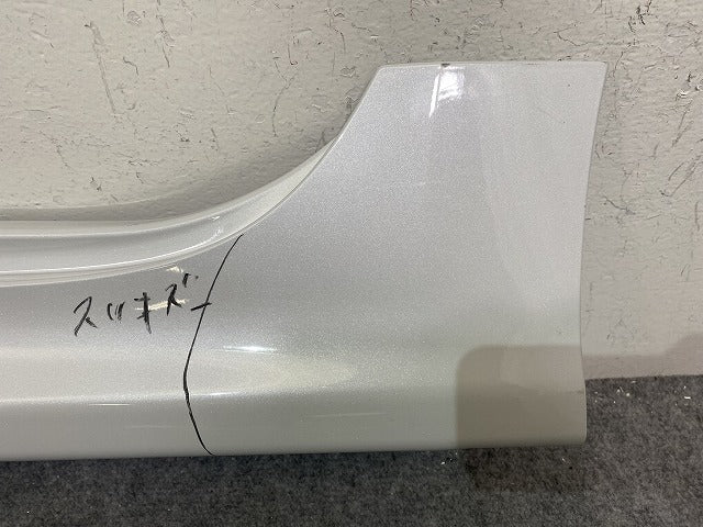 ヤリス KSP210/MXPA10/MXPA15 ハイブリッド/MXPH10/MXPH15 MXPH14/MXPH17 純正 左 サイドステップ/75860-K0050 プラチナホワイト(144103)