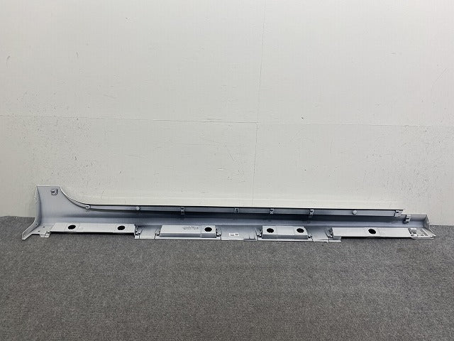 ヤリス KSP210/MXPA10/MXPA15 ハイブリッド/MXPH10/MXPH15 MXPH14/MXPH17 純正 左 サイドステップ/75860-K0050 プラチナホワイト(144103)