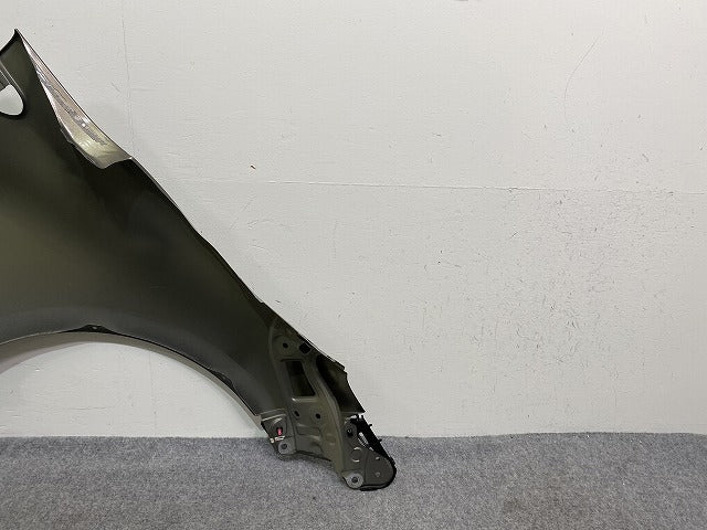 カローラ スポーツ 210系/NRE210H/NRE214H/ZWE211H/ZWE213H/ZWE219H/MZEA12H 左フロントフェンダー オキサイドブロンズメタリック(144119)