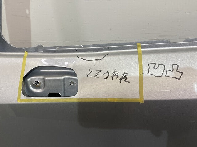 オーラ AURA/ノート NOTE FE13/FSNE13/E13/SNE13 純正 左 フロント ドア ブリリアントシルバーメタリック K23 日産(144121)