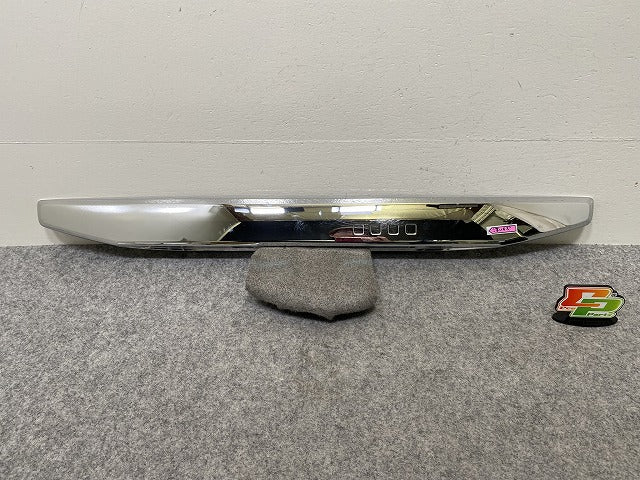 N-BOX/NBOX Nボックス JF3/JF4 純正 リア ガーニッシュ フィニッシャー  74890-TTA-ZZ10-M1 メッキ ホンダ(144137)