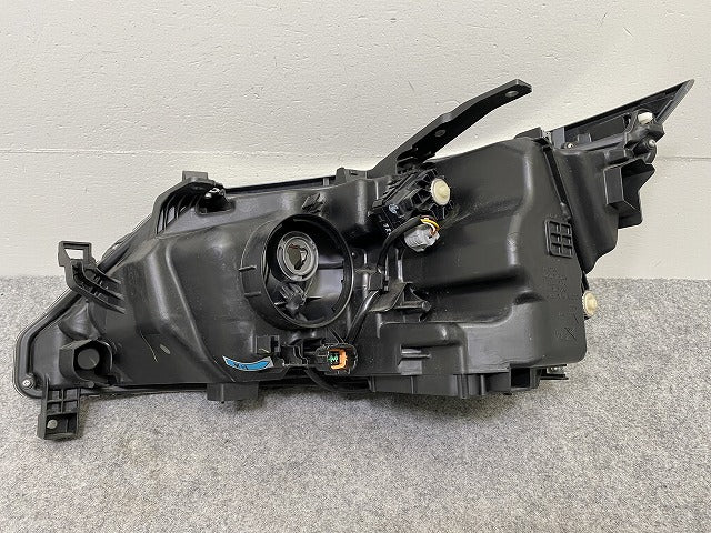 セレナ ハイウェイスター/S/X/G/XV/C27/GFC27/GFNC27/GC27/GNC27 純正 前期 右 ヘッドライト/LED レベライザー 刻印Z 100-23721(144138)