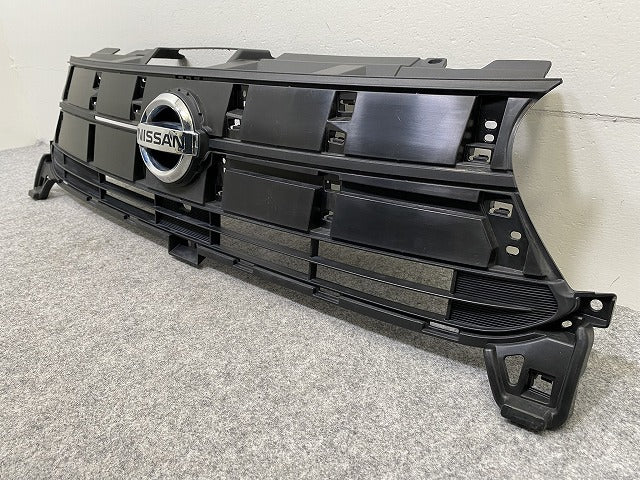 デイズ B21W 純正 後期 フロント グリル/ラジエーターグリル 6400G912 素地 日産(144150)
