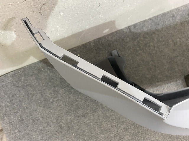 新品!A1 8X系 純正 リア バンパー 8X0.807.385 8X0807067GRU サフ アウディ(144190)
