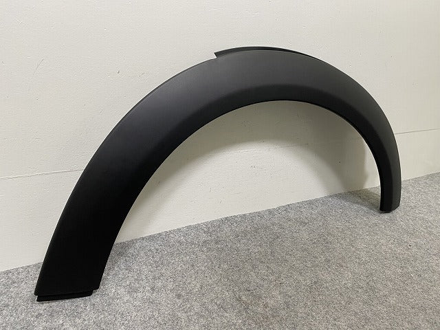 新品!R55 クラブマン R56 3ドア R57 R58 クーペ R59/純正 右 フロント フェンダーアーチモール/オーバーフェンダー 146149-10(144242)