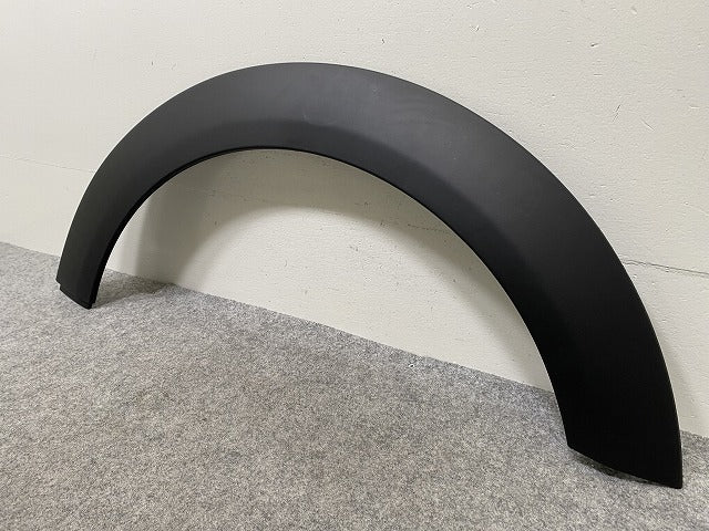 新品!ミニ 3ドア(F56) 純正 左 リア クォーター フェンダーアーチモール/オーバーフェンダー 114129-10/7157105- 素地 MINI(144244)