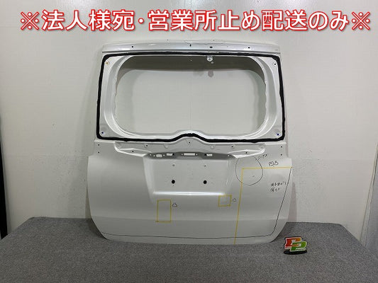 ノア 後期 エスクァイア 前期 ヴォクシー 前期 後期 80系/ZRR80G/ZRR85G/ZRR80W/85W ハイブリッド/ZWR80G/ZWR80W 純正 リアゲート(144261)