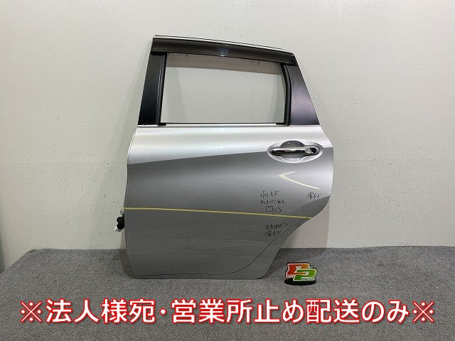 ノート/NOTE E12/NE12 e-POWER/HE12/SNE12 純正 左 リア ドア バイザーガラス内張り付 ブリリアントシルバーメタリック K23 日産(144267)