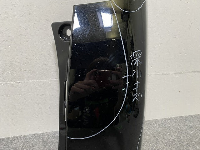 ヴォクシー/ノア/エスクァイア 80系/ZRR80G/85G/ZRR80W/85W/ZWR80G/80W 純正 右 リア コーナーパネル/コーナーカバー 52165-28020(144279)