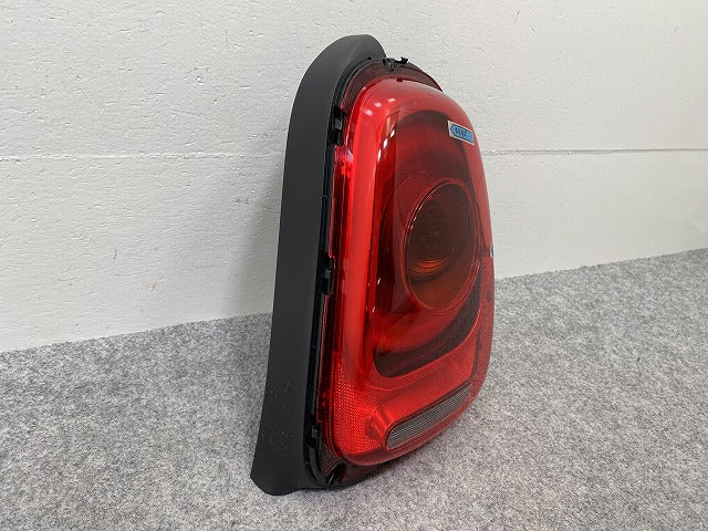 新品!ミニ F55/F56/F57 純正 前期 右 テールランプ/ライト/レンズ LED 7297414-15 63217297414 MINI(144288)