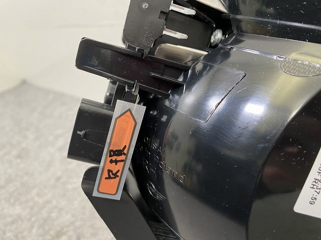 新品!ミニ F55/F56/F57 純正 前期 右 テールランプ/ライト/レンズ LED 7297414-15 63217297414 MINI(144288)