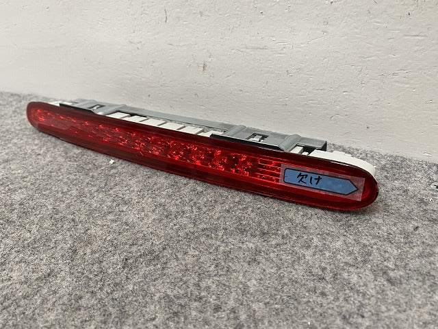 新品!SL R230/W230/2001-2011 純正 テールランプ/ライト LED ハイマウントストップランプ A 230 820 0856/0956 A 2308200856(144291)