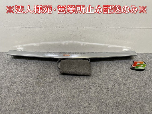 新品!Cクラス W205/AMG 純正 フロント バンパーメッキモール/ガーニッシュ A 205 885 1574 A 2058851574 メッキ メルセデスベンツ(144305)