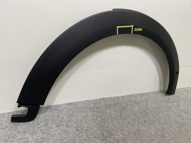 新品!ミニ F55/F56/F57 純正 右 フロント フェンダーアーチモール/オーバーフェンダー 5177 7 300 820 51777403252 素地 MINI(144323)