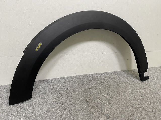 新品!ミニ F55/F56/F57 純正 左 フロント フェンダーアーチモール/オーバーフェンダー 5177 7 300 819 51777300819 素地 MINI(144324)