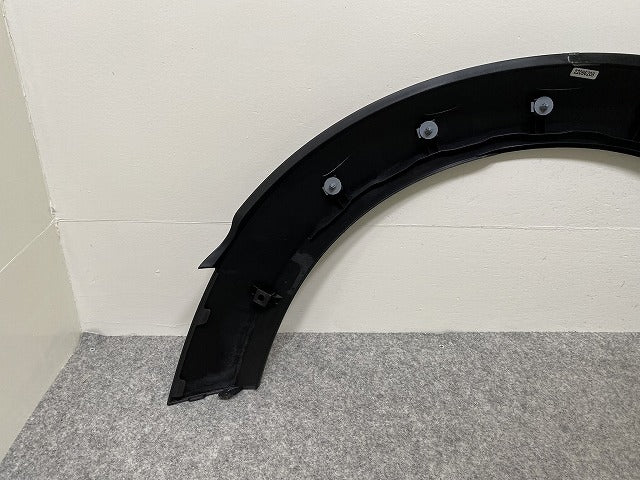 新品!ミニ R55/R56/R57/R58/R59 純正 右フロント フェンダーアーチモール/オーバーフェンダー 146149-10/7349422 51777349422 素地(144326)