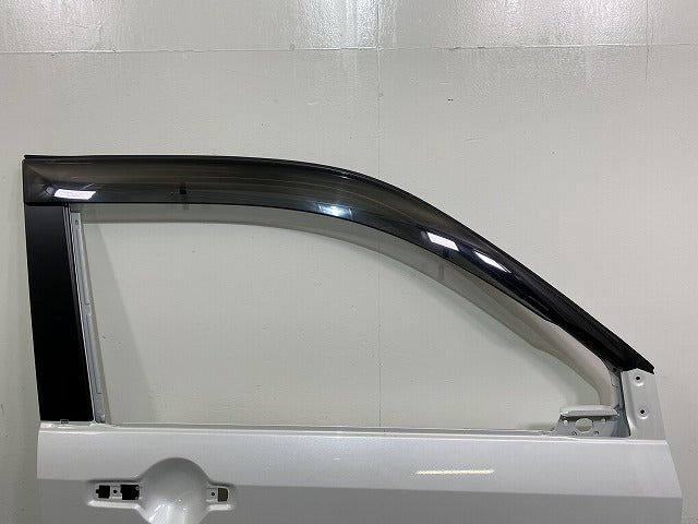 サクラ/SAKURA B6AW 純正 右 フロント ドア バイザー付 ホワイトパール QBB 日産(144336)