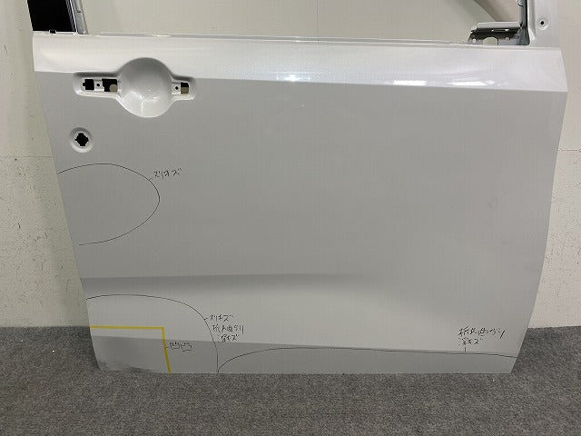 サクラ/SAKURA B6AW 純正 右 フロント ドア バイザー付 ホワイトパール QBB 日産(144336)