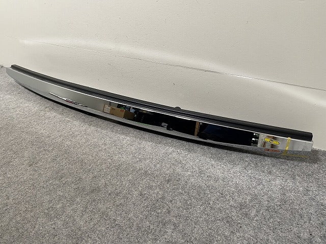 セレナ C28/NC28/FC28/FNC28 e-POWER/GC28/GFC28 純正 リア ゲート ガーニッシュ フィニッシャー 90819 7DA0A-02/03 素地/メッキ(144344)